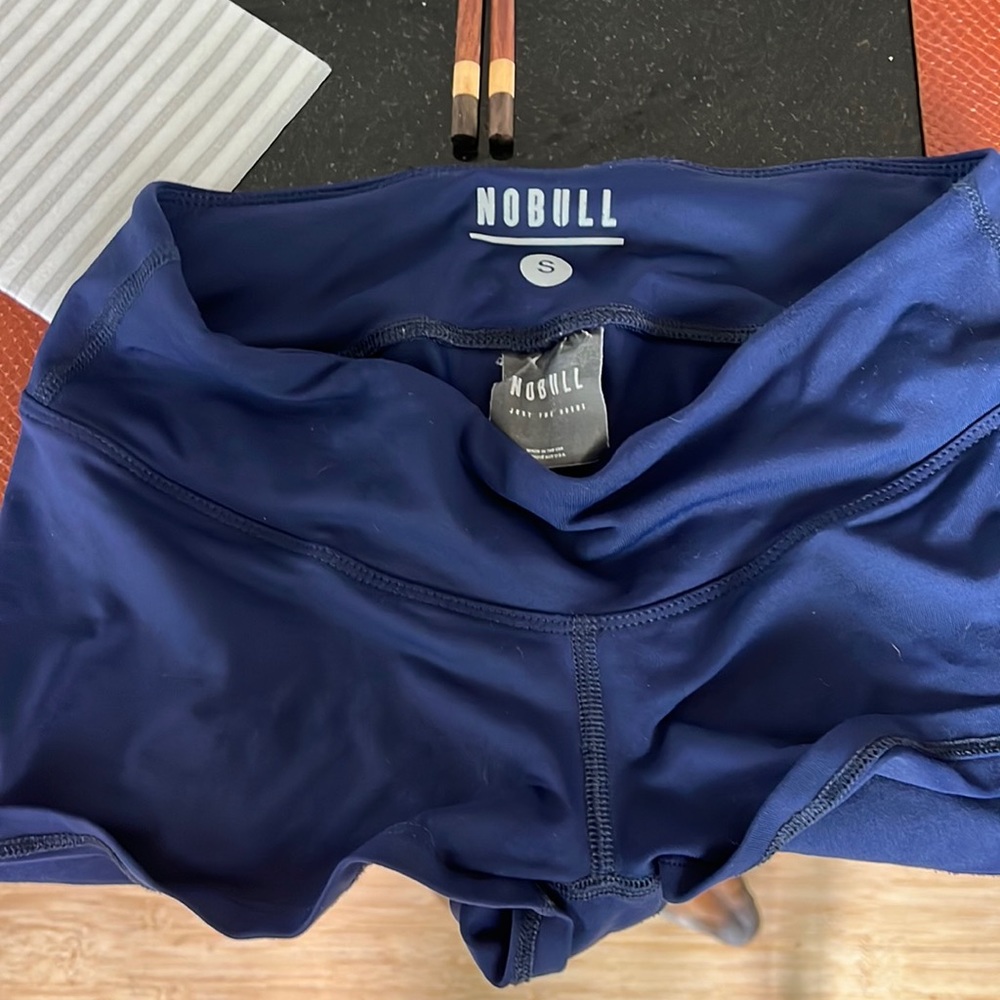 Nobull blue shorts S